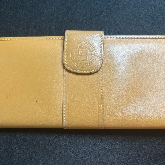 Vintage Fendi Wallet - Picture 9 of 13